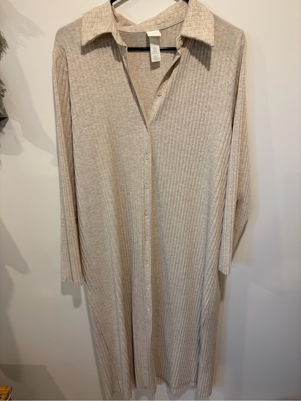 H&M Beige Ribbed Button-Front Maxi Dress - Picture 3 of 7